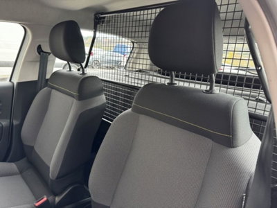 Citroen C3 BlueHDi 100 S&S Van Feel (20)