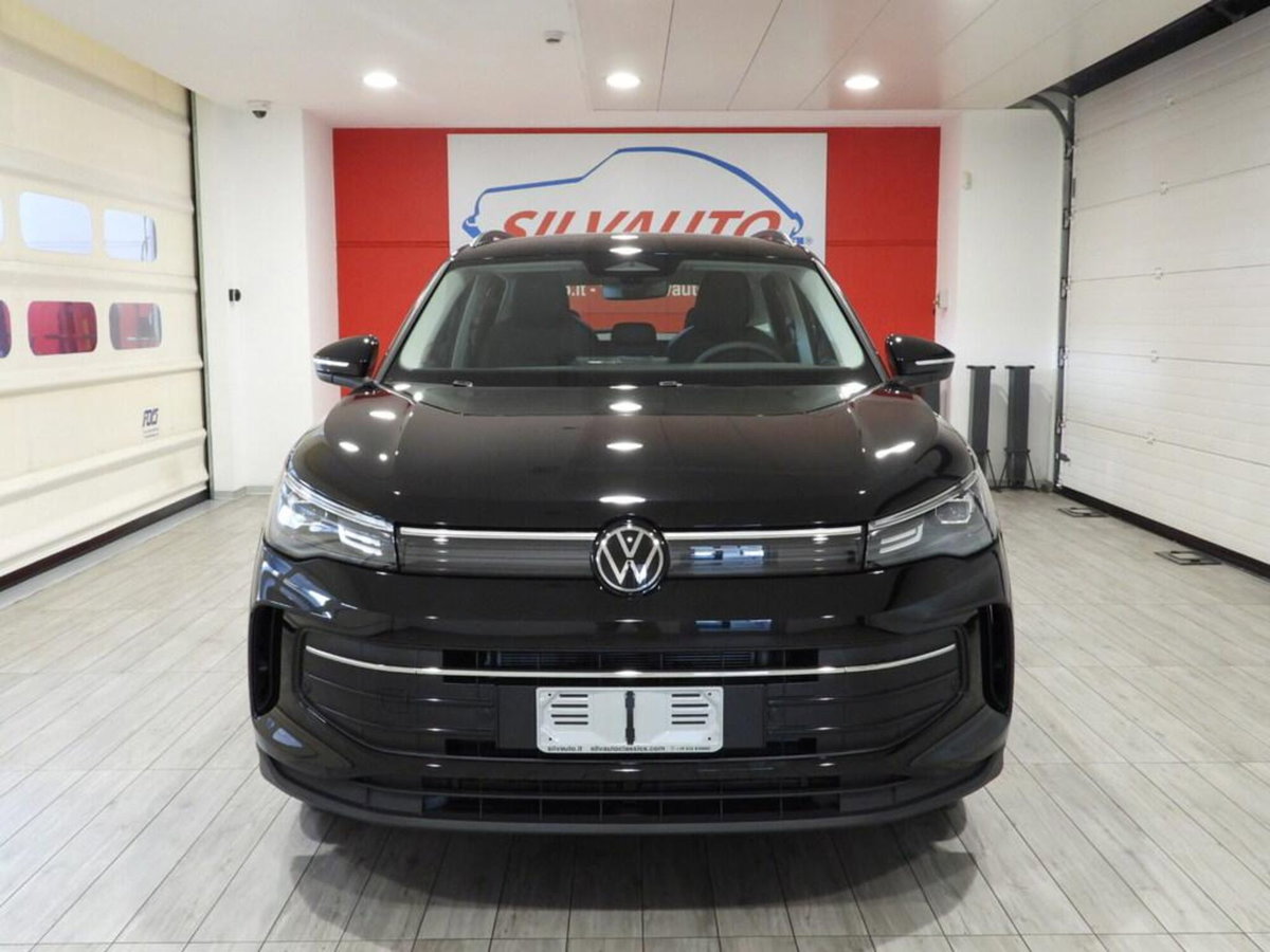 Volkswagen Tiguan 1.5 etsi Life 130cv dsg (2)