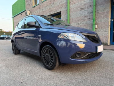 Lancia Ypsilon 1.2 69 CV 5 porte Unyca usata