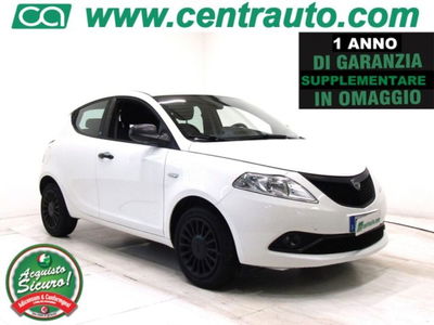 Lancia Ypsilon 1.2 69 CV 5 porte Elefantino Blu usata