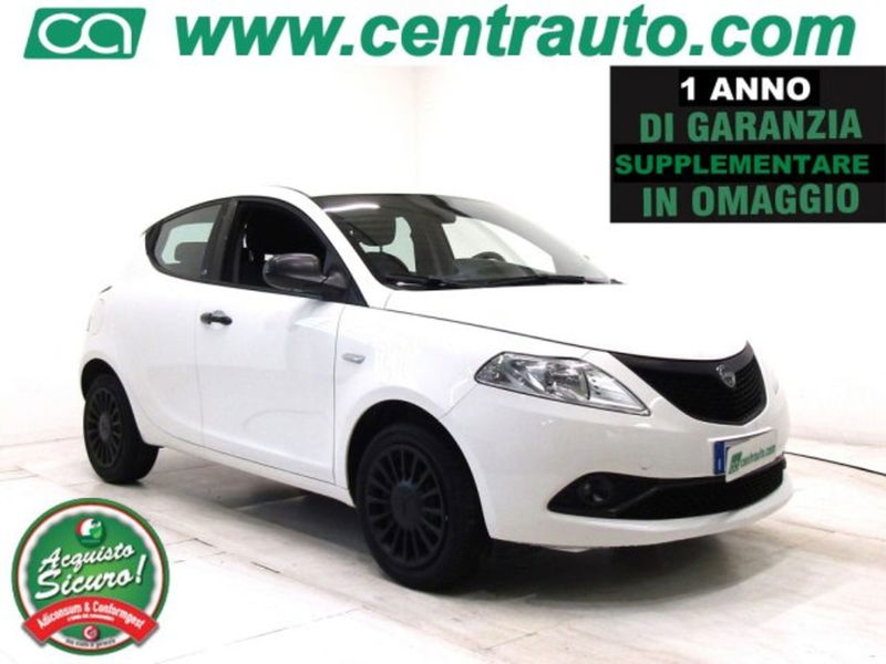 Lancia Ypsilon 1.2 69 CV 5 porte Elefantino Blu