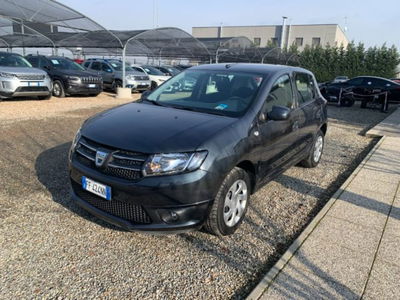 Dacia Sandero 1.2 75CV Serie Speciale Lauréate Family usata
