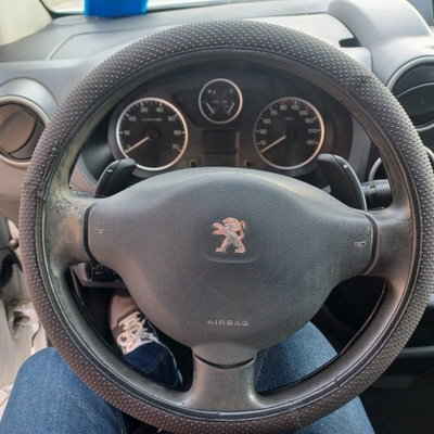 Peugeot Partner 1.6 HDi 90CV Outdoor (4)