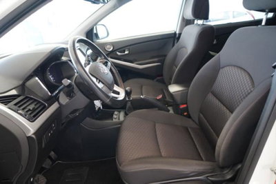 Ssangyong Korando 2.2 Diesel 2WD MT Plus (16)