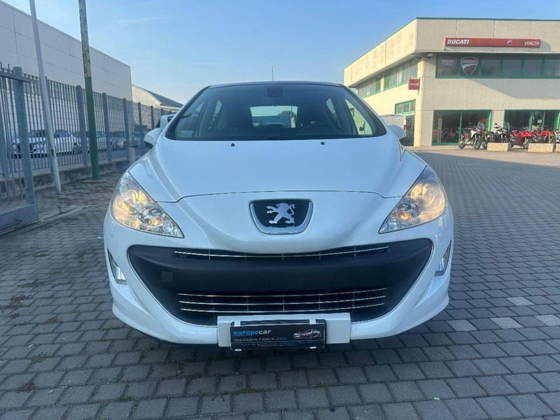 Peugeot 308 2.0 HDi 140CV 5p. Sportium