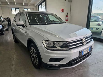 Volkswagen Tiguan Allspace 2.0 tdi R-Line 150cv dsg usata