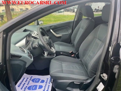 Ford Fiesta 1.4 TDCi 70CV 5 porte Titanium (8)