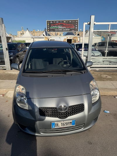 Toyota Yaris 1.0 5 porte usata