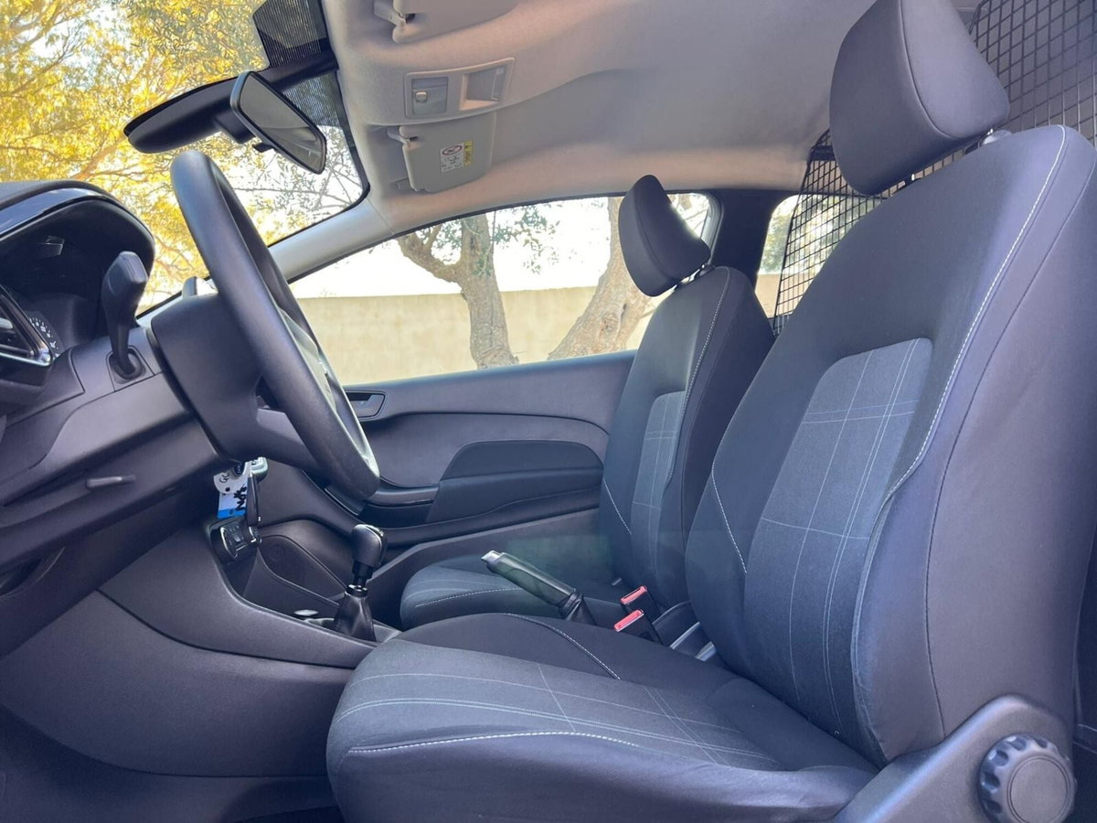 Ford Fiesta 1.5 TDCi 85 CV 3 porte  Trend (5)