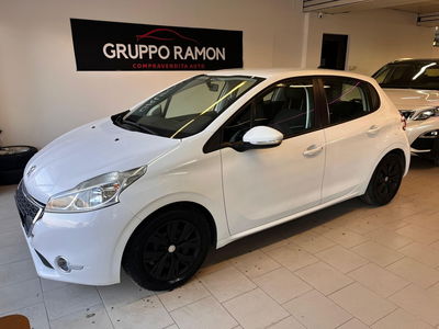 Peugeot 208 VTi 82 CV 5 porte Allure usata
