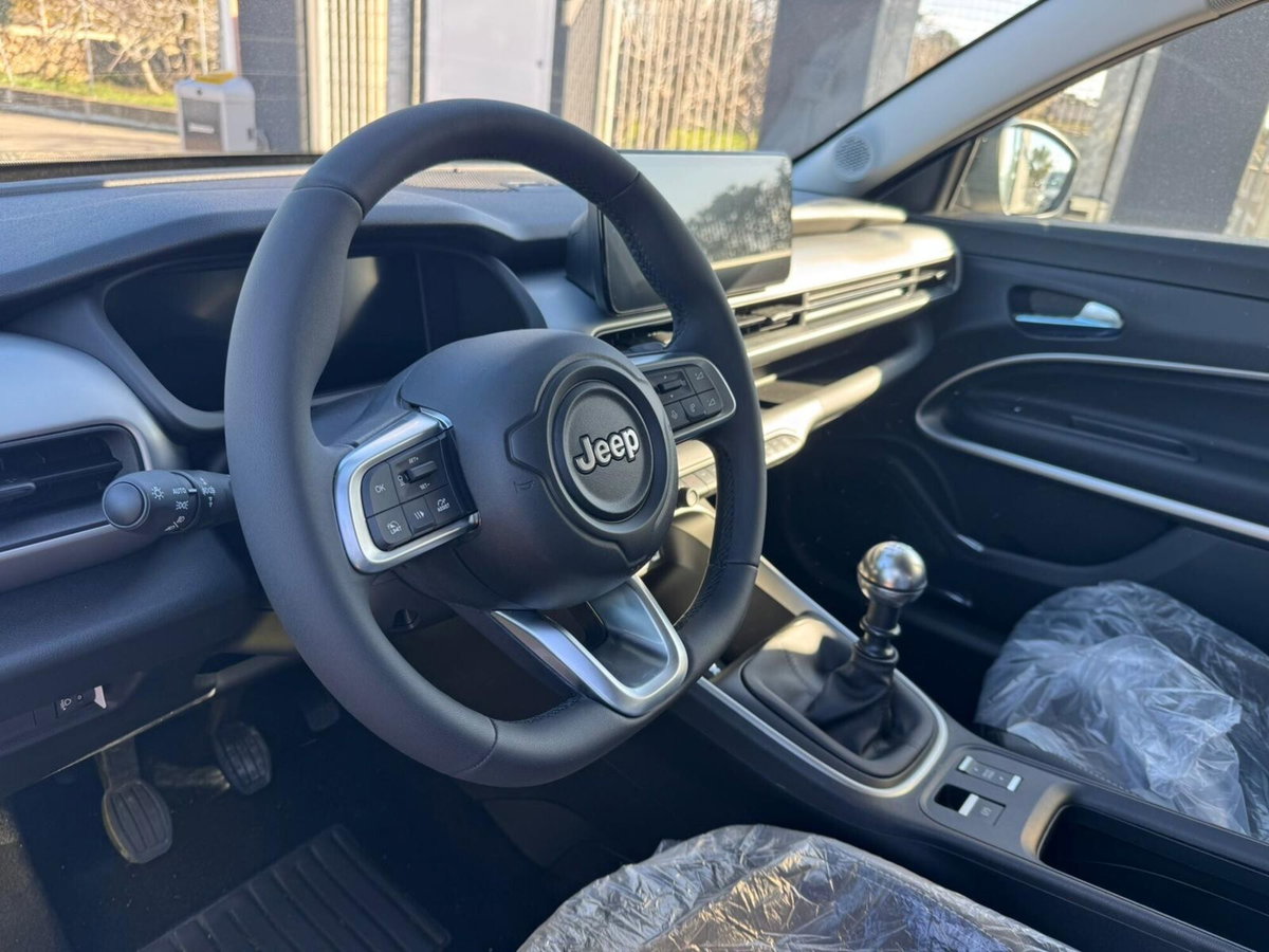 Jeep Avenger 1.2 turbo Summit fwd 100cv (12)