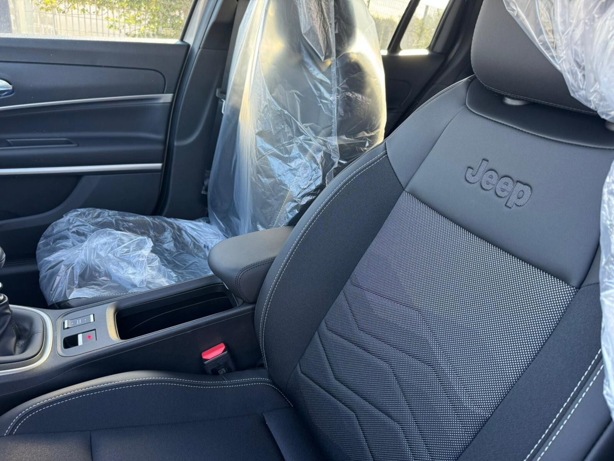 Jeep Avenger 1.2 turbo Summit fwd 100cv (19)