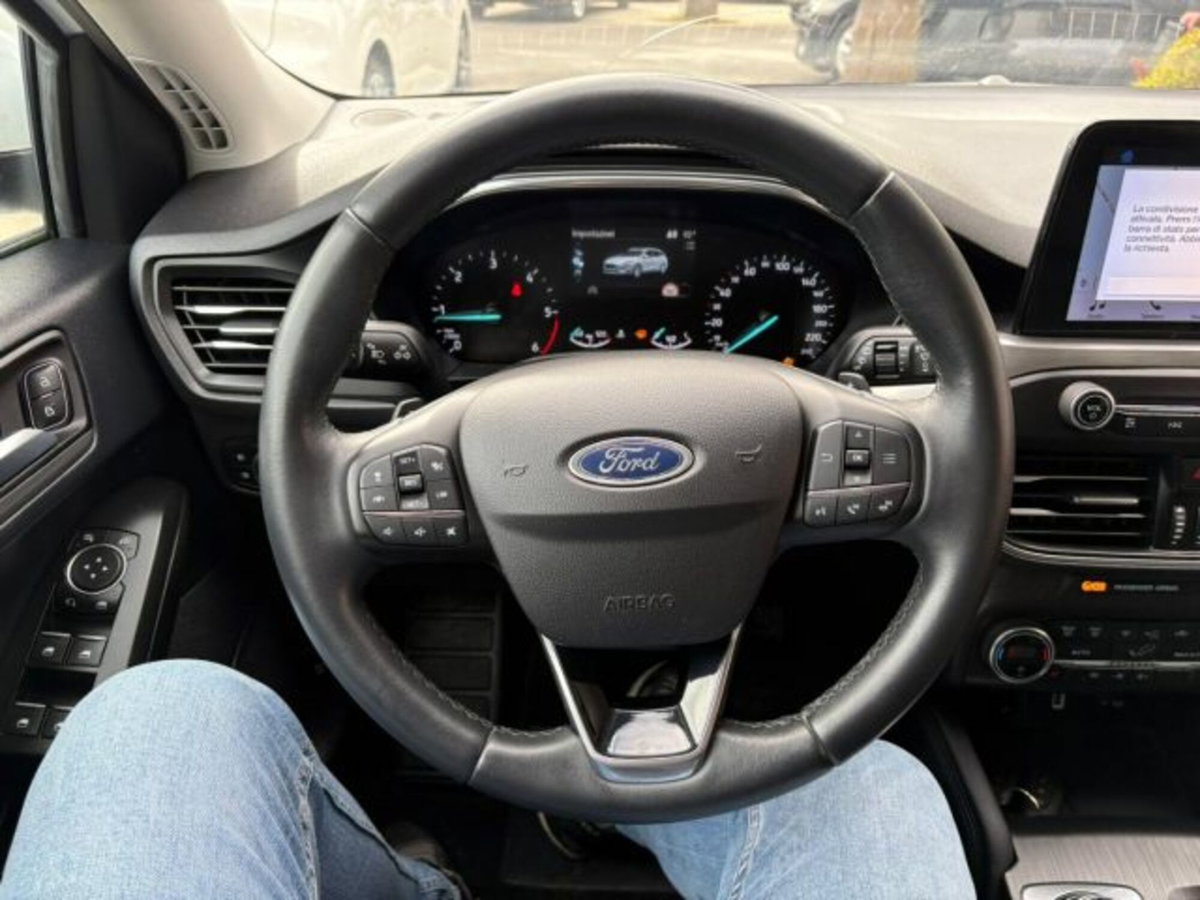 Ford Focus Station Wagon 2.0 EcoBlue 150 CV automatico SW ST-Line (13)
