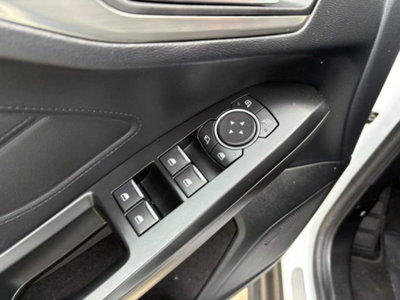 Ford Focus Station Wagon 2.0 EcoBlue 150 CV automatico SW ST-Line (18)
