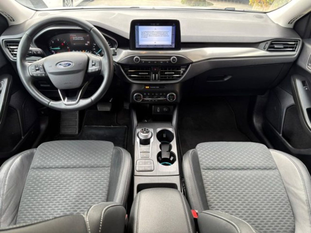 Ford Focus Station Wagon 2.0 EcoBlue 150 CV automatico SW ST-Line (7)