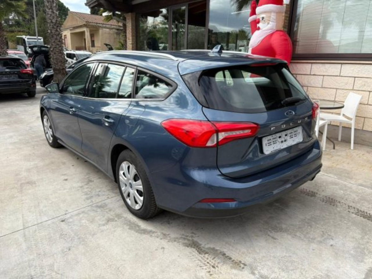 Ford Focus Station Wagon 2.0 EcoBlue 150 CV automatico SW ST-Line (4)