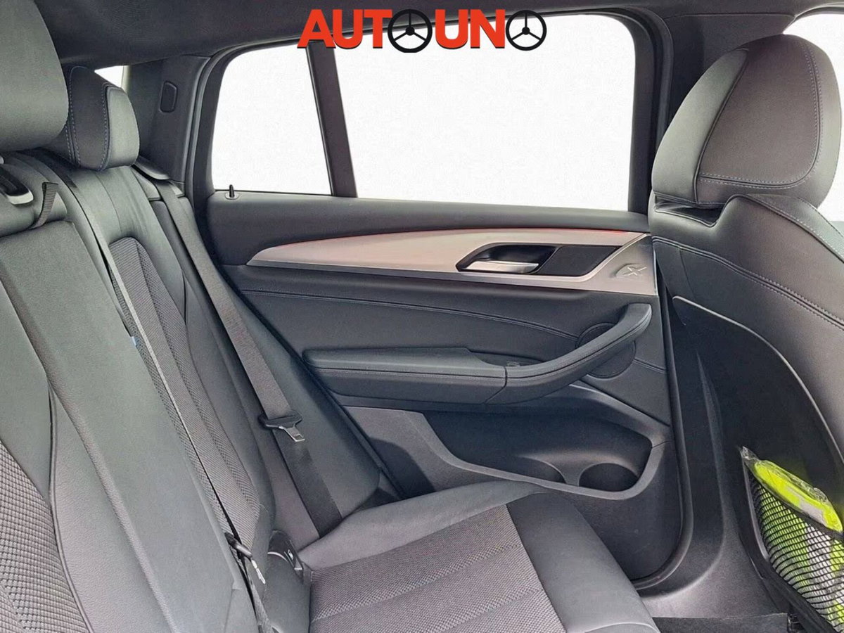 BMW X4 xDrive20i Msport (9)