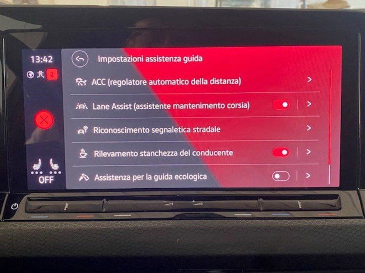 Volkswagen Golf 2.0 TSI GTI DSG (17)
