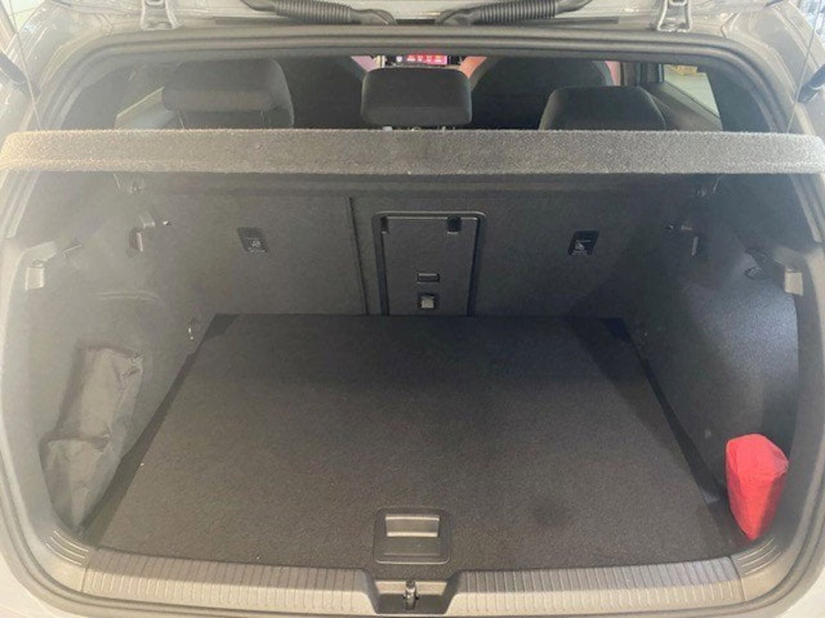 Volkswagen Golf 2.0 TSI GTI DSG (19)