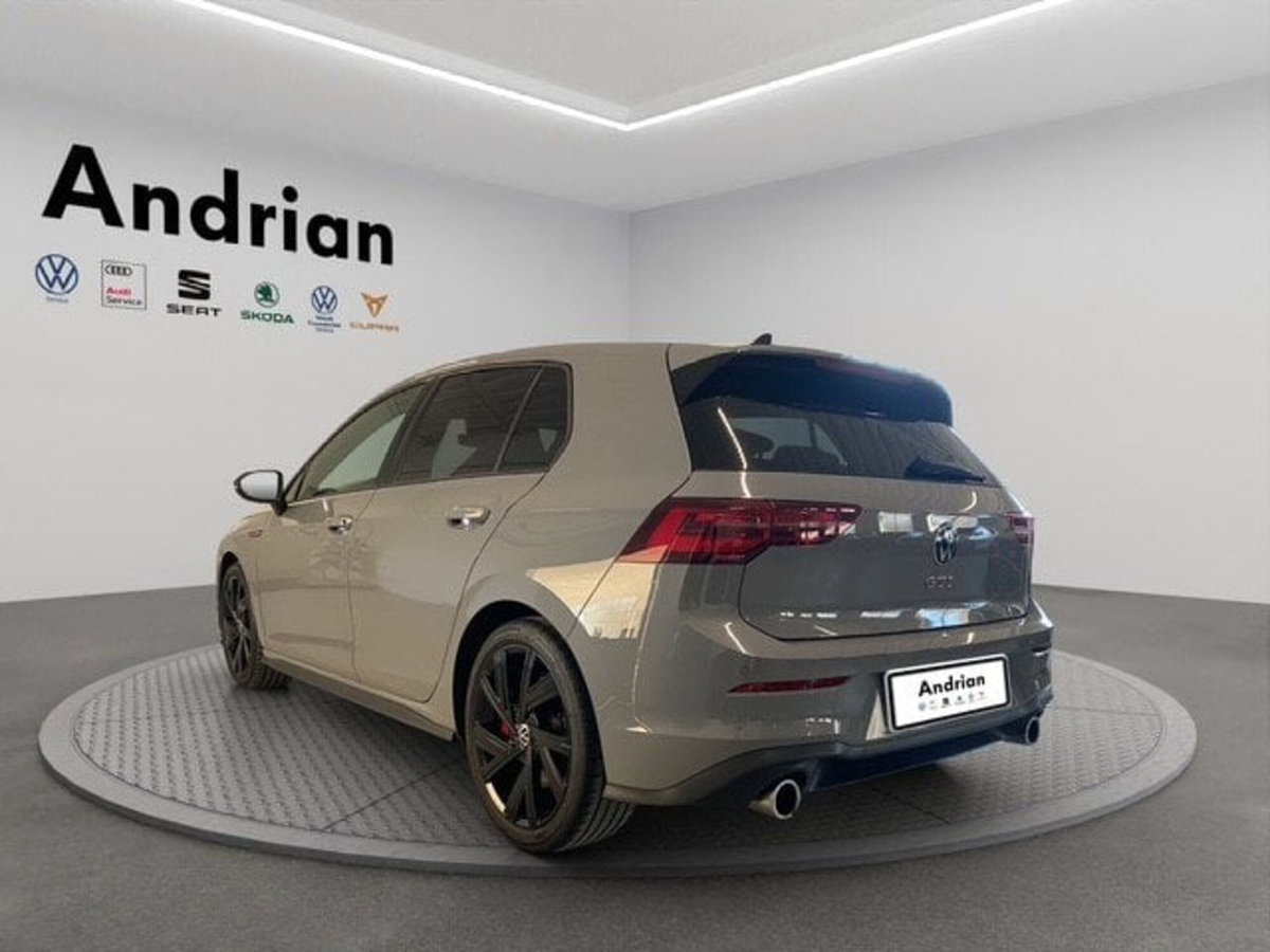 Volkswagen Golf 2.0 TSI GTI DSG (3)
