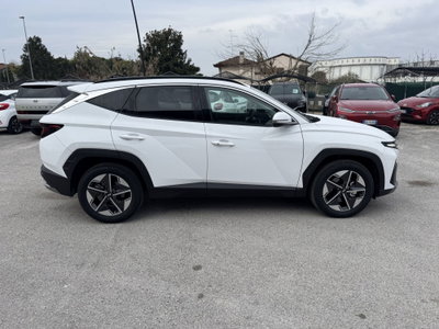 Hyundai Tucson 1.6 t-gdi 48V Business 2wd dct (6)