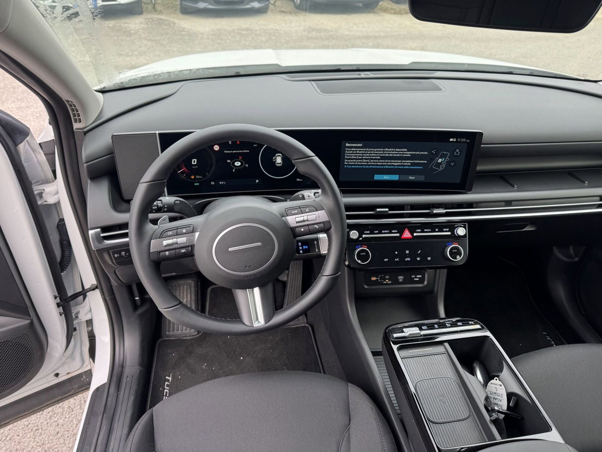 Hyundai Tucson 1.6 crdi 48V Business 2wd dct (12)