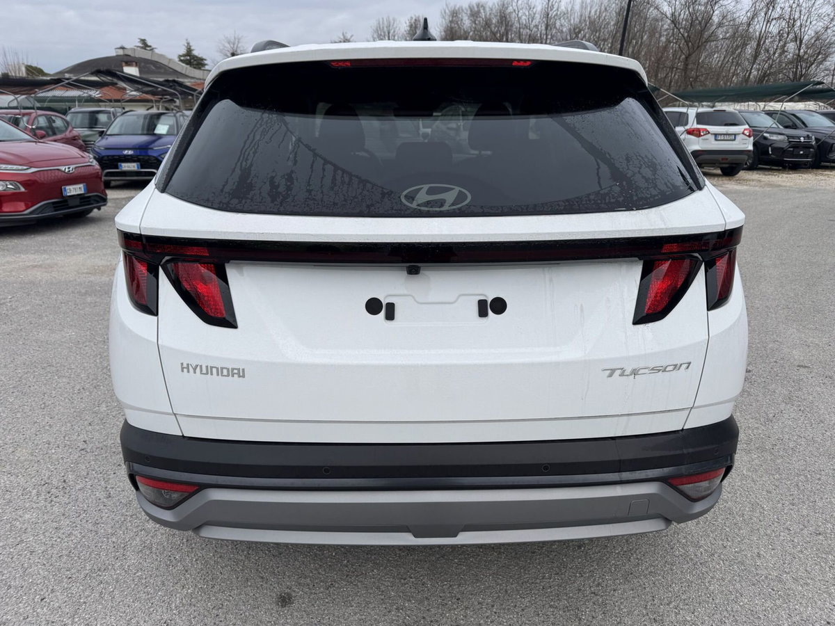 Hyundai Tucson 1.6 crdi 48V Business 2wd dct (4)