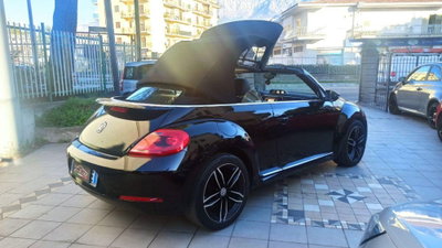 Volkswagen New Beetle Cabrio TDI 105CV (9)