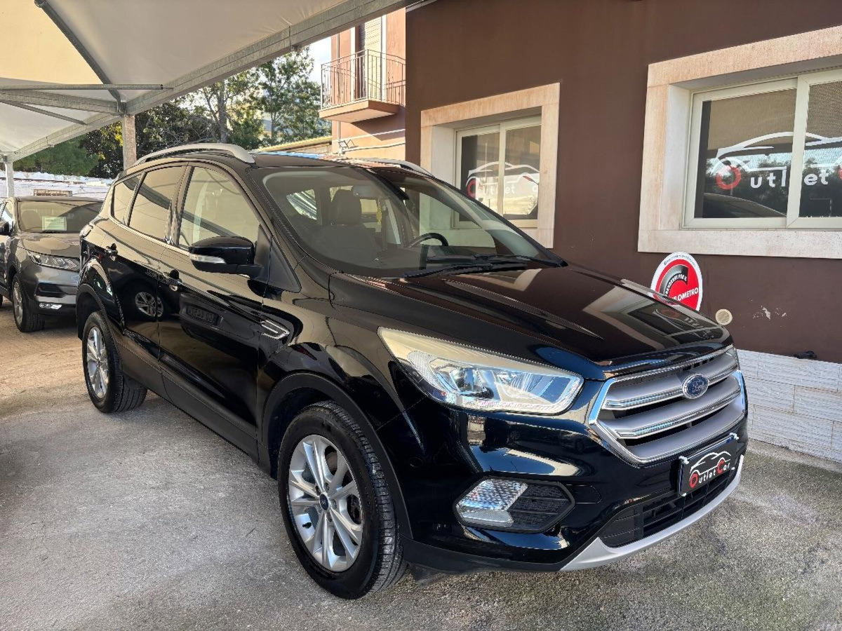 Ford Kuga 1.5 TDCI 120 CV S&S 2WD ST-Line
