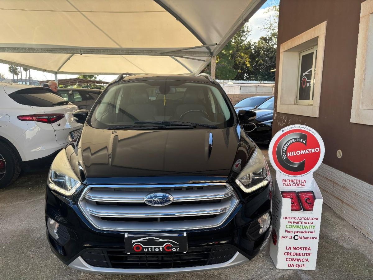 Ford Kuga 1.5 TDCI 120 CV S&S 2WD ST-Line (2)