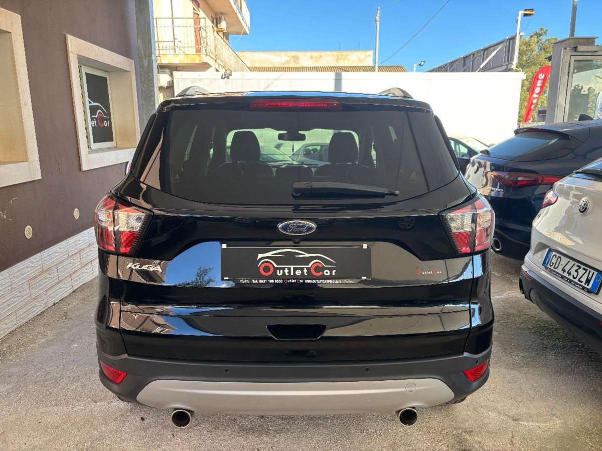 Ford Kuga 1.5 TDCI 120 CV S&S 2WD ST-Line (6)