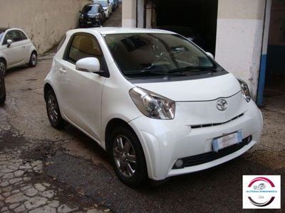 Toyota iQ 1.0 CVT Active usata