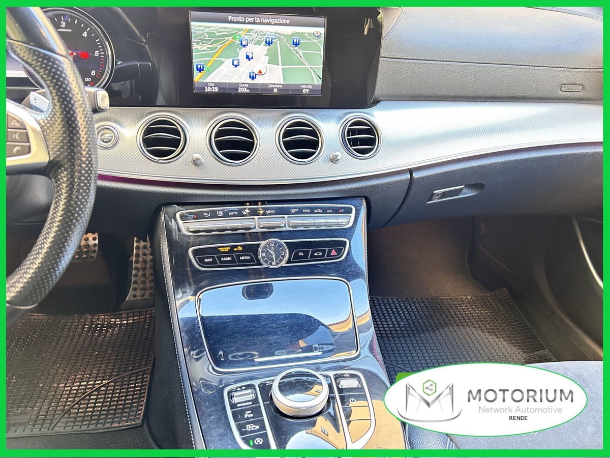 Mercedes-Benz Classe E 220 d Auto Premium Plus (12)