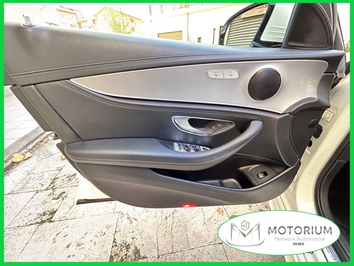 Mercedes-Benz Classe E 220 d Auto Premium Plus (18)