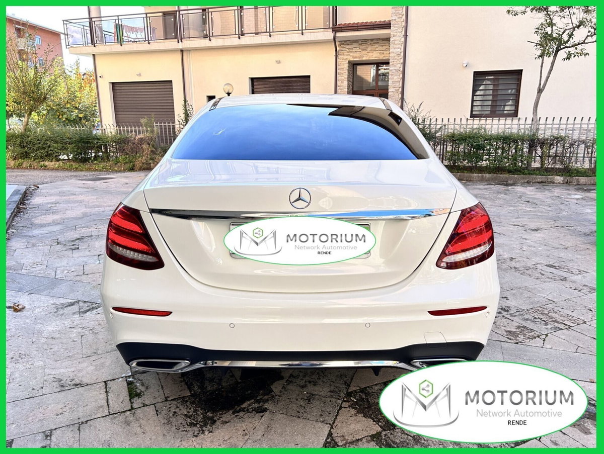 Mercedes-Benz Classe E 220 d Auto Premium Plus (3)