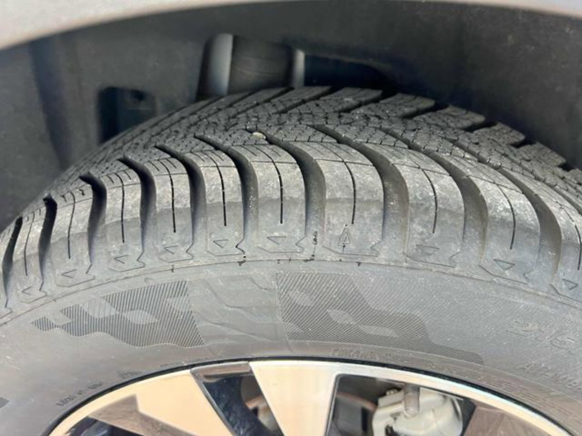 Peugeot 2008 BlueHDi 130 S&S EAT8 GT Pack (10)