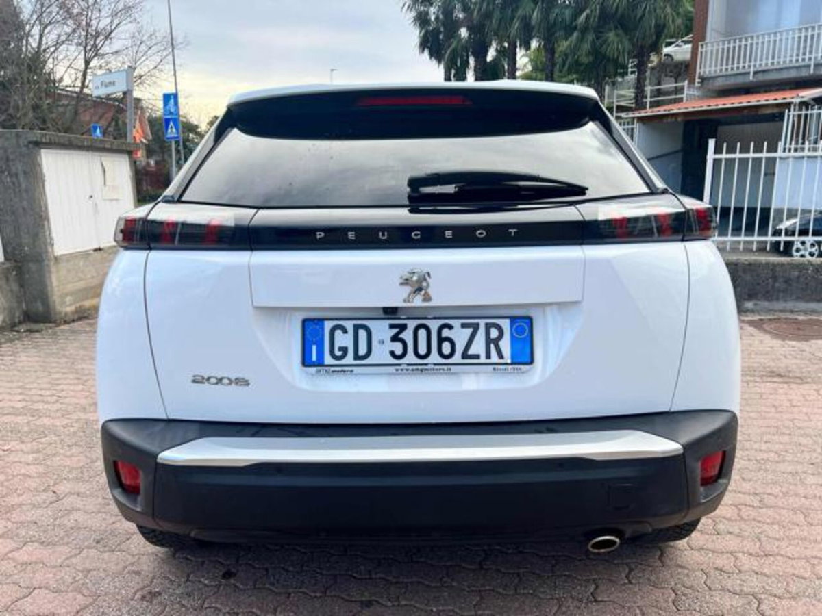 Peugeot 2008 BlueHDi 130 S&S EAT8 GT Pack (15)