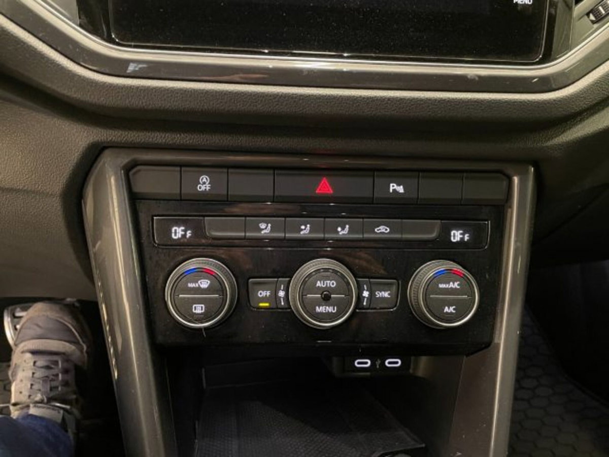 Volkswagen T-Roc 2.0 tdi R-Line 4motion 150cv dsg (12)