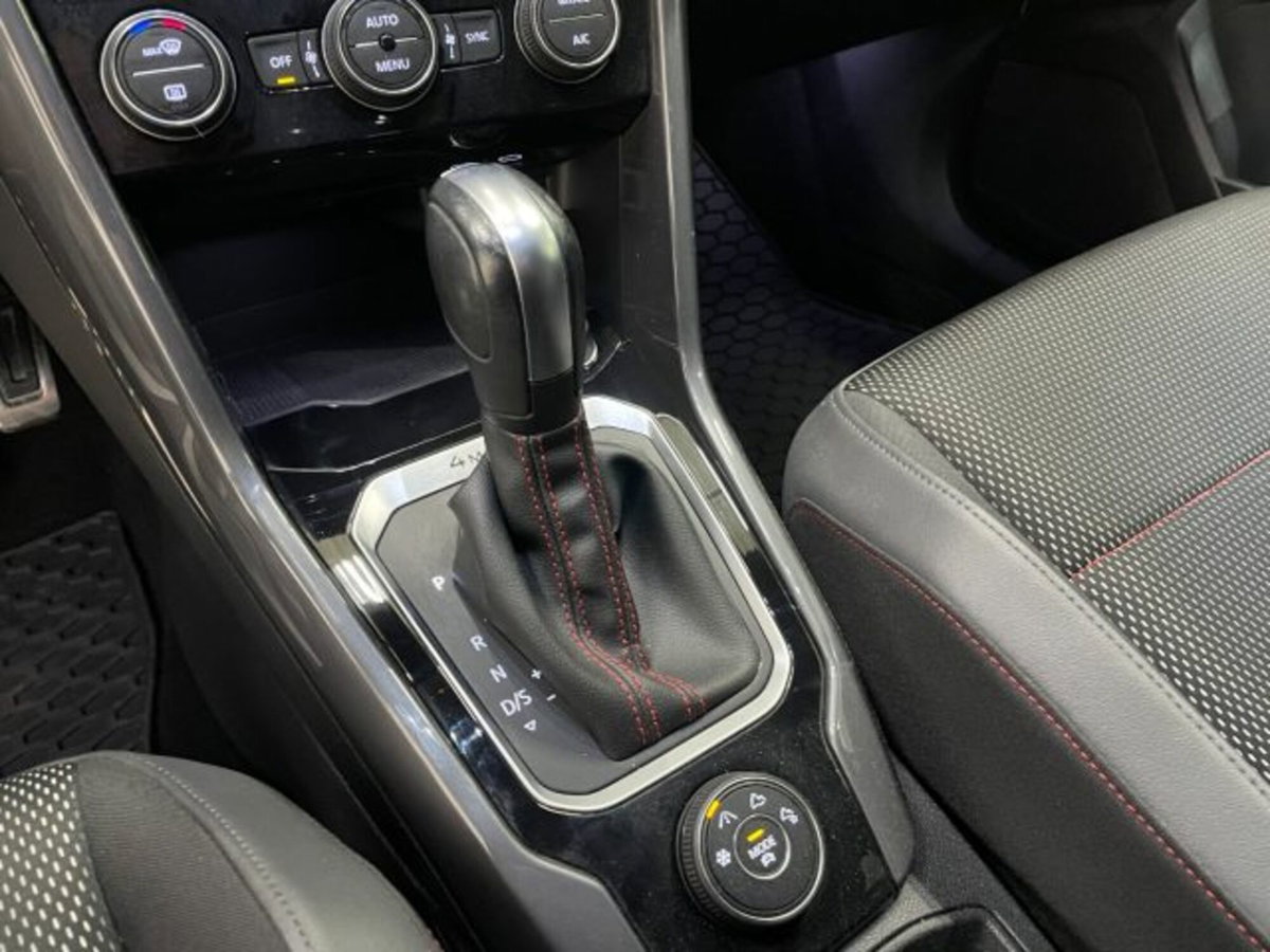 Volkswagen T-Roc 2.0 tdi R-Line 4motion 150cv dsg (8)