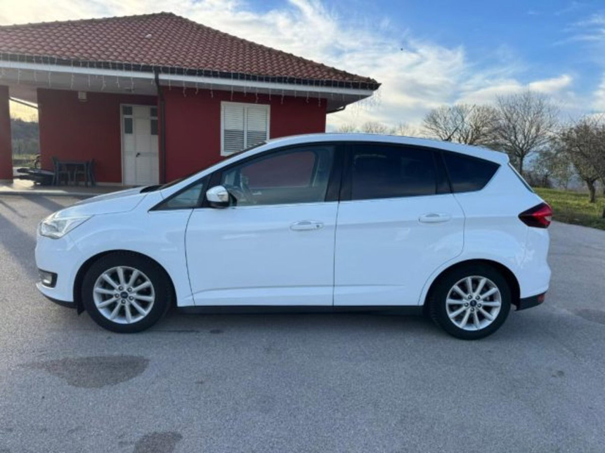 Ford C-Max 1.5 TDCi 95CV Start&Stop Titanium (13)