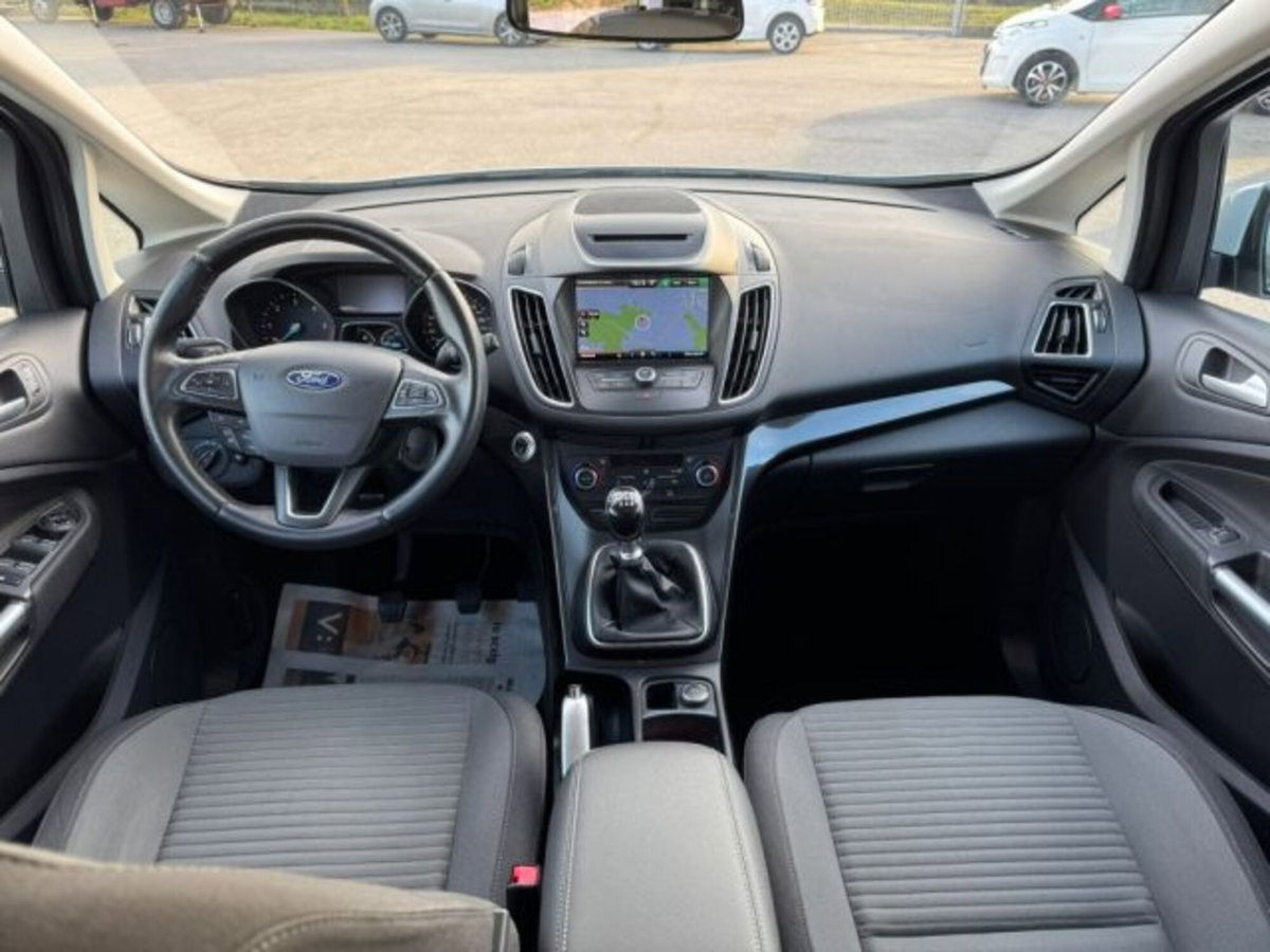 Ford C-Max 1.5 TDCi 95CV Start&Stop Titanium (4)