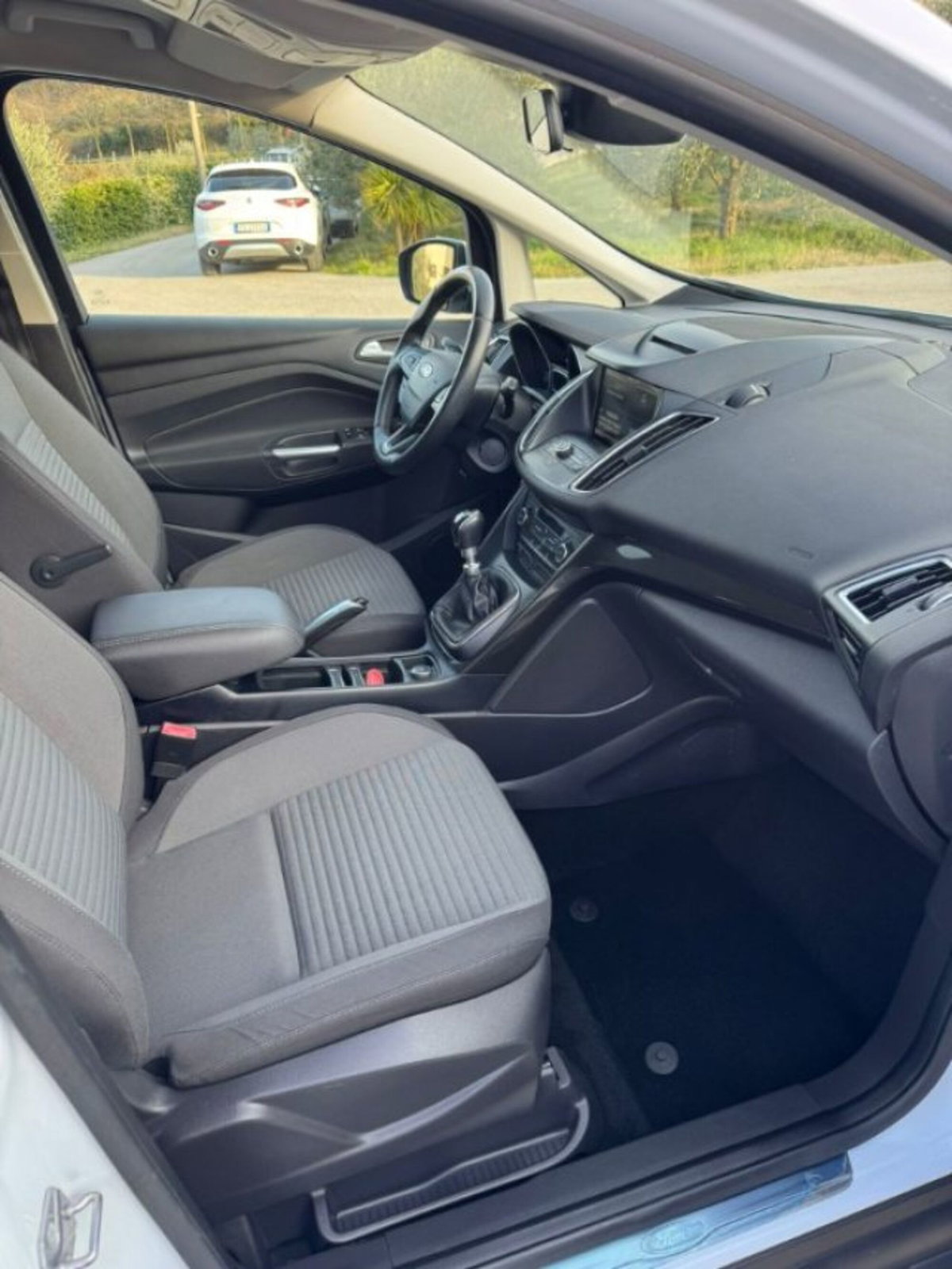 Ford C-Max 1.5 TDCi 95CV Start&Stop Titanium (6)
