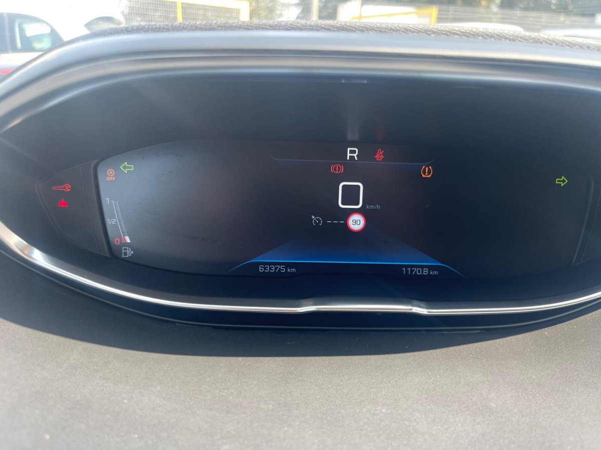 Peugeot 3008 BlueHDi 130 S&S EAT8 GT Line (19)