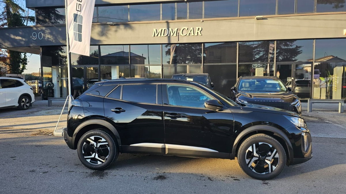 Peugeot 2008 1.2 puretech Active s&s 100cv (7)
