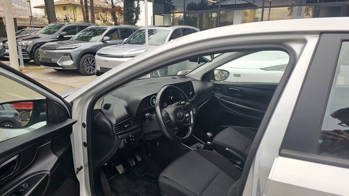 Hyundai i20 1.2 MPI MT ConnectLine (10)