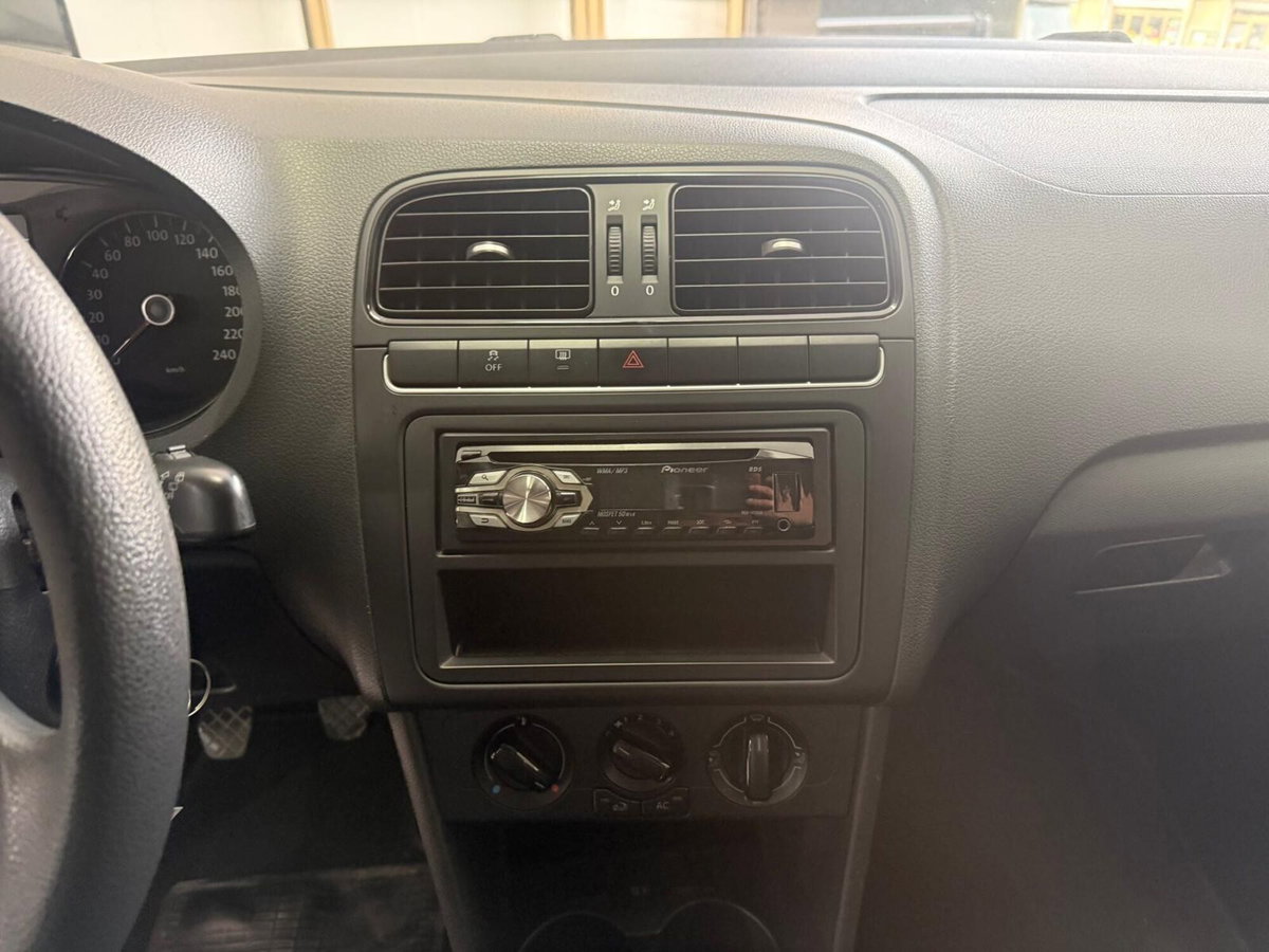 Volkswagen Polo 1.2 TDI DPF 5 p. BlueMotion 89g (12)
