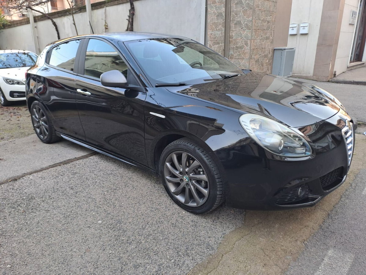 Alfa Romeo Giulietta 1.6 JTDm-2 Distinctive