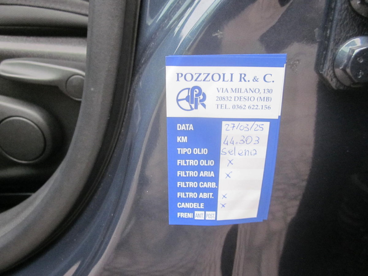 Jeep Renegade 1.3 T4 190CV PHEV 4xe AT6 Limited (16)