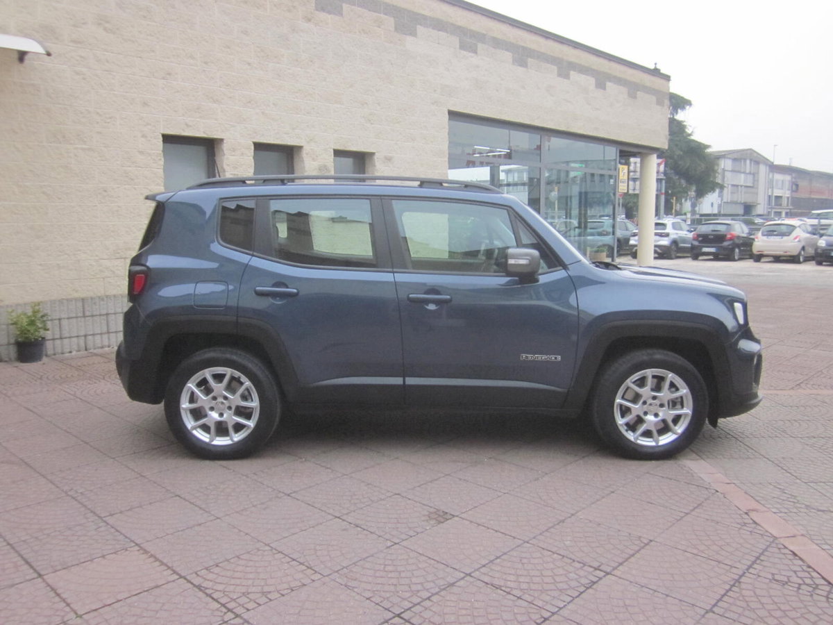 Jeep Renegade 1.3 T4 190CV PHEV 4xe AT6 Limited (4)