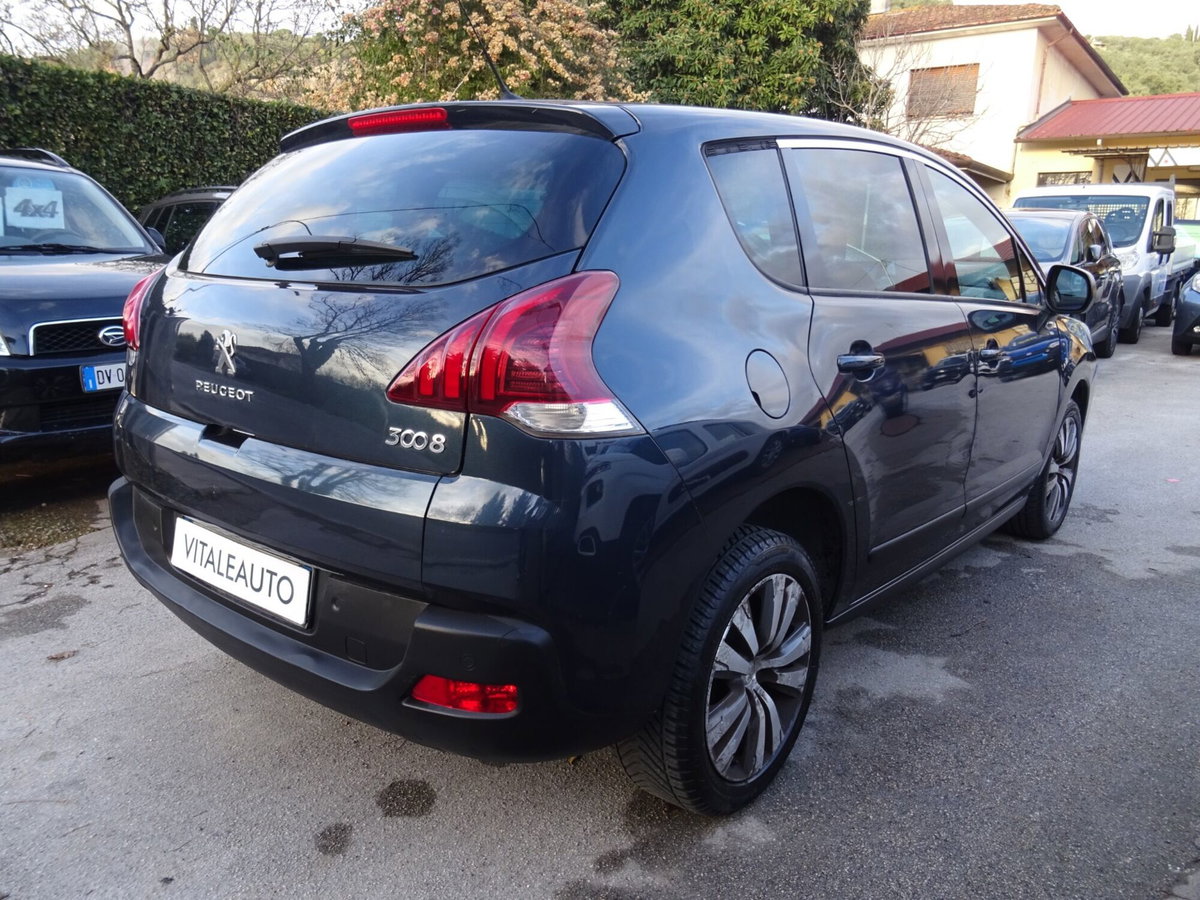 Peugeot 3008 1.6 HDi 115CV Business (5)